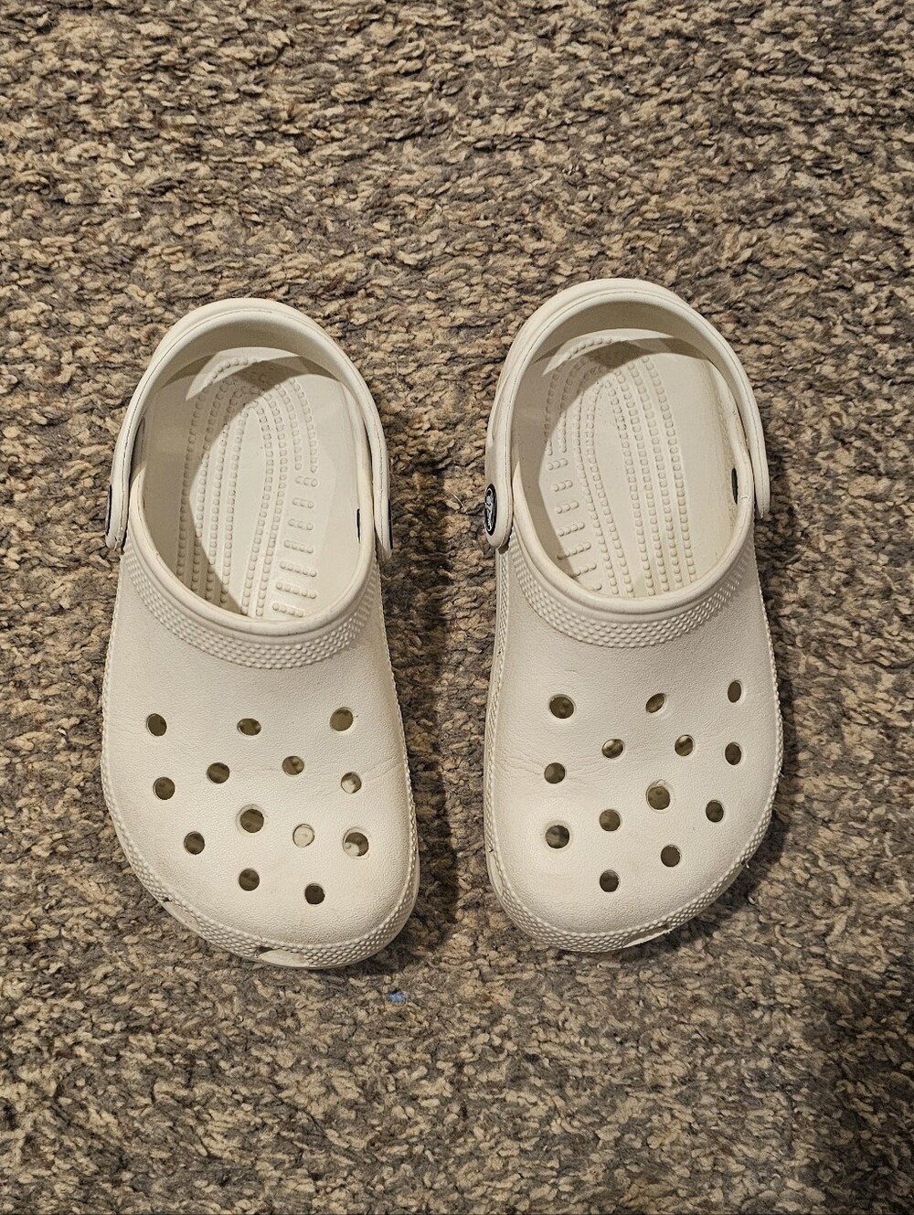 CROCS Kids/Youth/Boys Slip on Shoes Cream/Beige Size J1